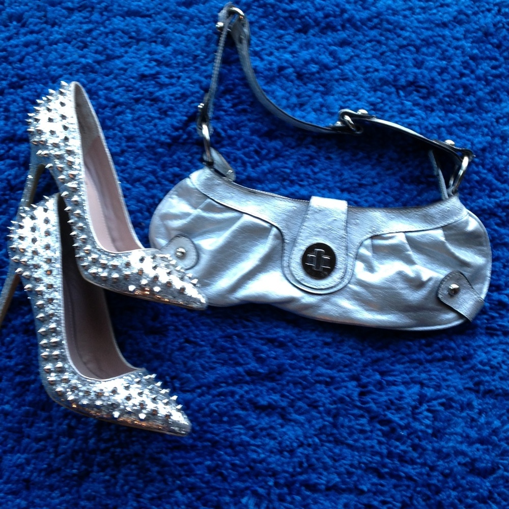 Guess Baguette Bag | Silver Hardware | Like New | One Size